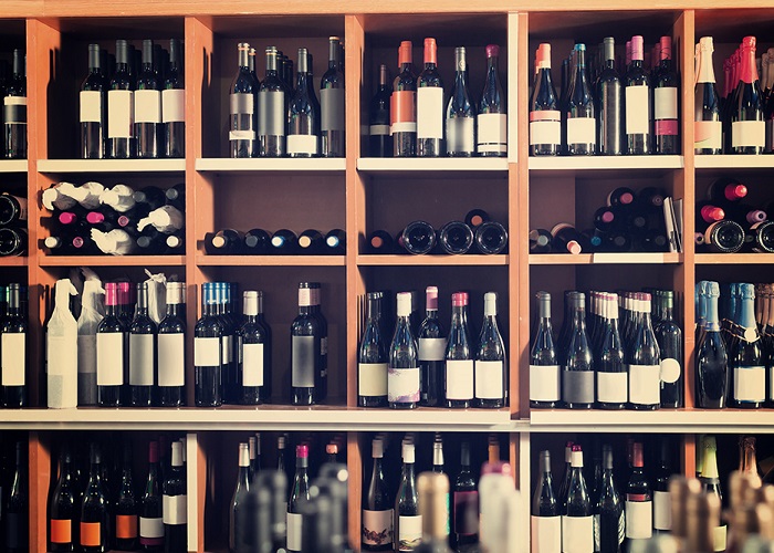 Diem-noi-bat-khi-su-dung-tem-tu-nap-chai-cho-cua-hang-ban-le